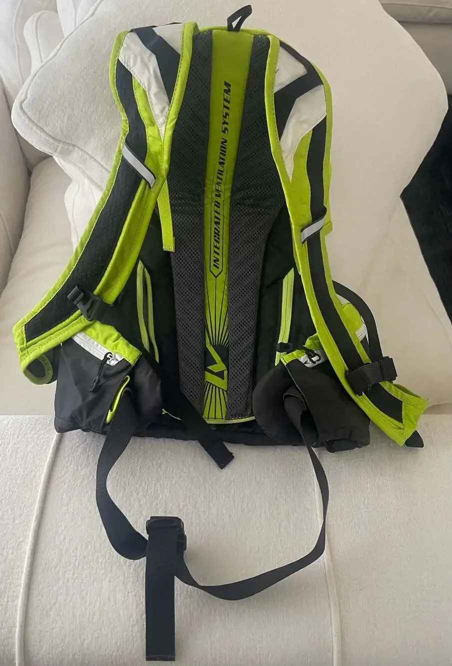 CamelBak Volt 13 LR Hydration Pack Lime Green Charcoal Backpack
